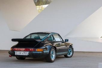 Elképesztő története van ennek az egyedi 911-esnek