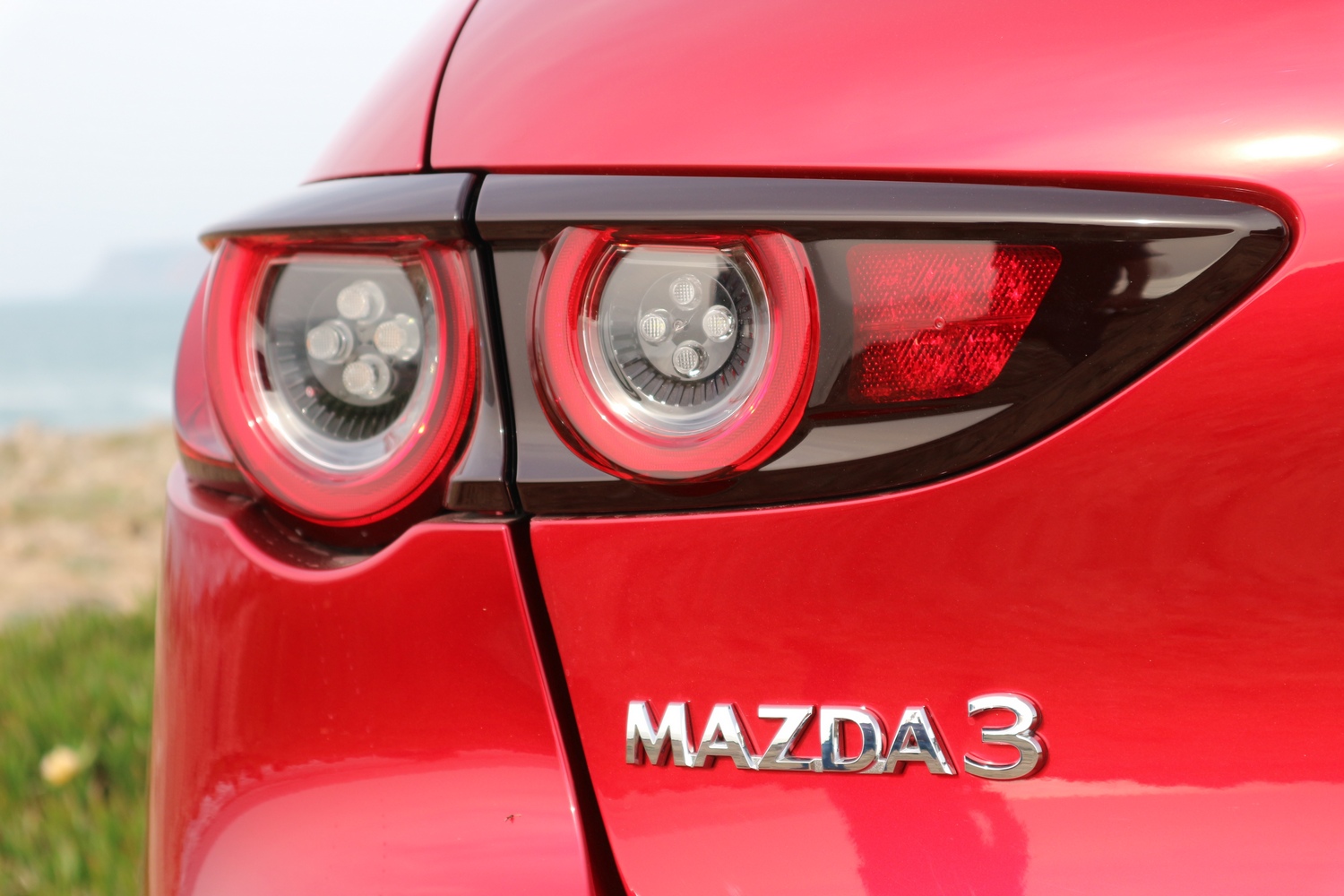 Új Mazda3: vagy izgalmas, vagy családi 11