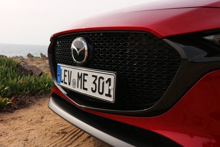 Új Mazda3: vagy izgalmas, vagy családi 2
