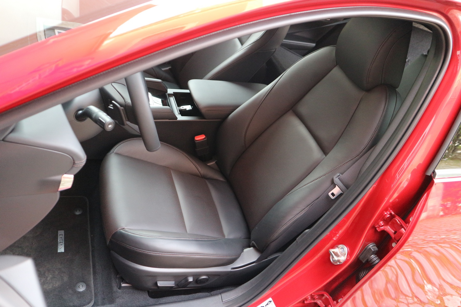 Új Mazda3: vagy izgalmas, vagy családi 29