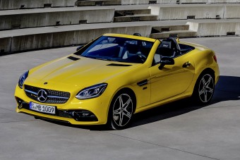 Vidám napocskaként búcsúzik a Mercedes kompakt roadstere