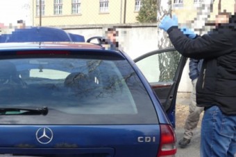 Egészen érdekes rendszámot fogtak rendőreink