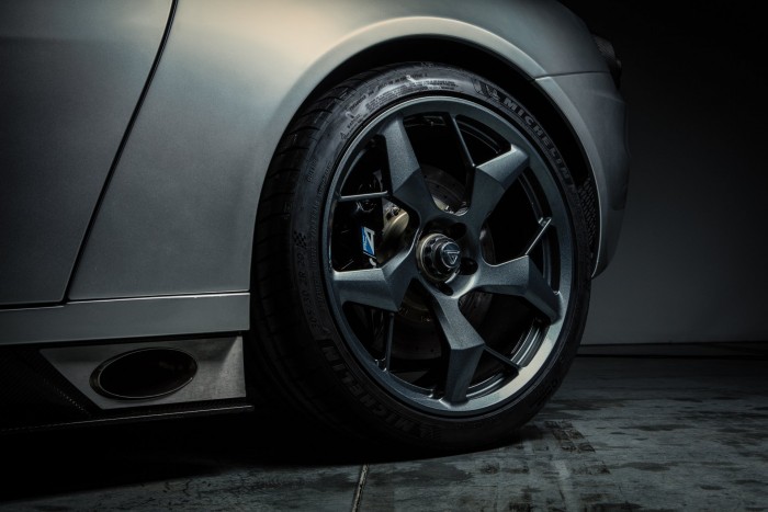 Rém rút ez a kocsi, de pont ettől gyors 7