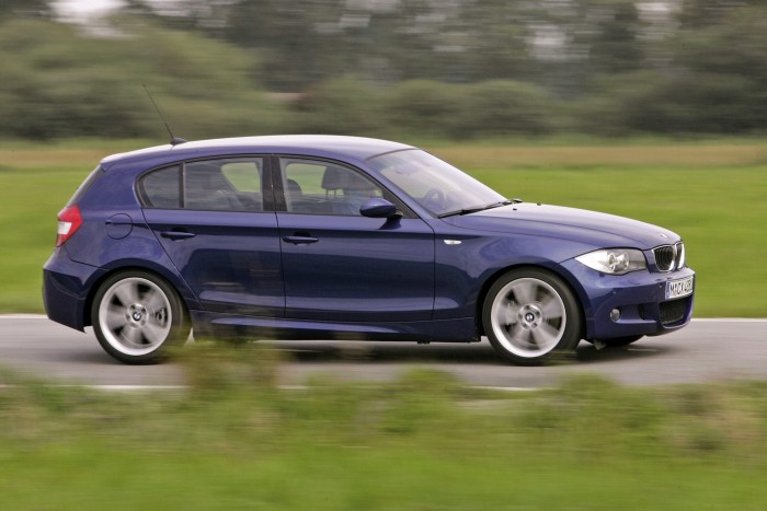 Sírjunk együtt: eltűnik a BMW hátsókerekes kompaktja 3