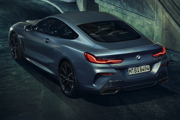 Limitált szériával erősít a BMW csúcskupéja 1 Limitált szériával erősít a BMW csúcskupéja 1