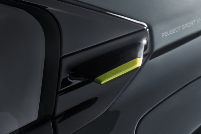 Erősebb, dögösebb a Peugeot hibrid sportszedán-tanulmánya 4