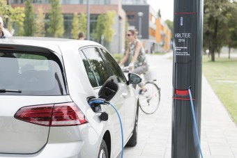 Magyarok forradalmasíthatják a villanyautók töltését