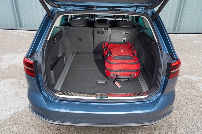 Terepes kombik: Passat vagy Insignia? 5