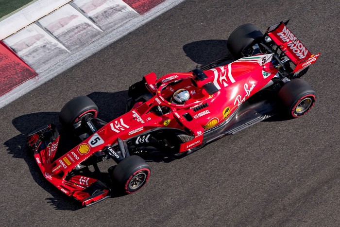 Az EU is figyeli az F1-es dohányüzleteket