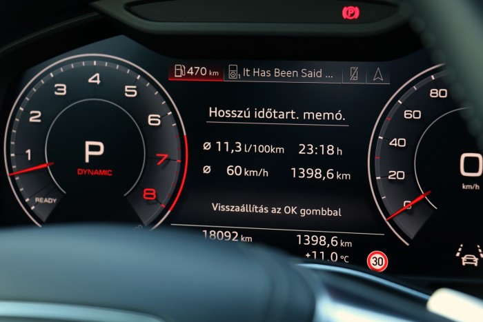 Megállt a Kőbányai üvege a melósok kezében 11