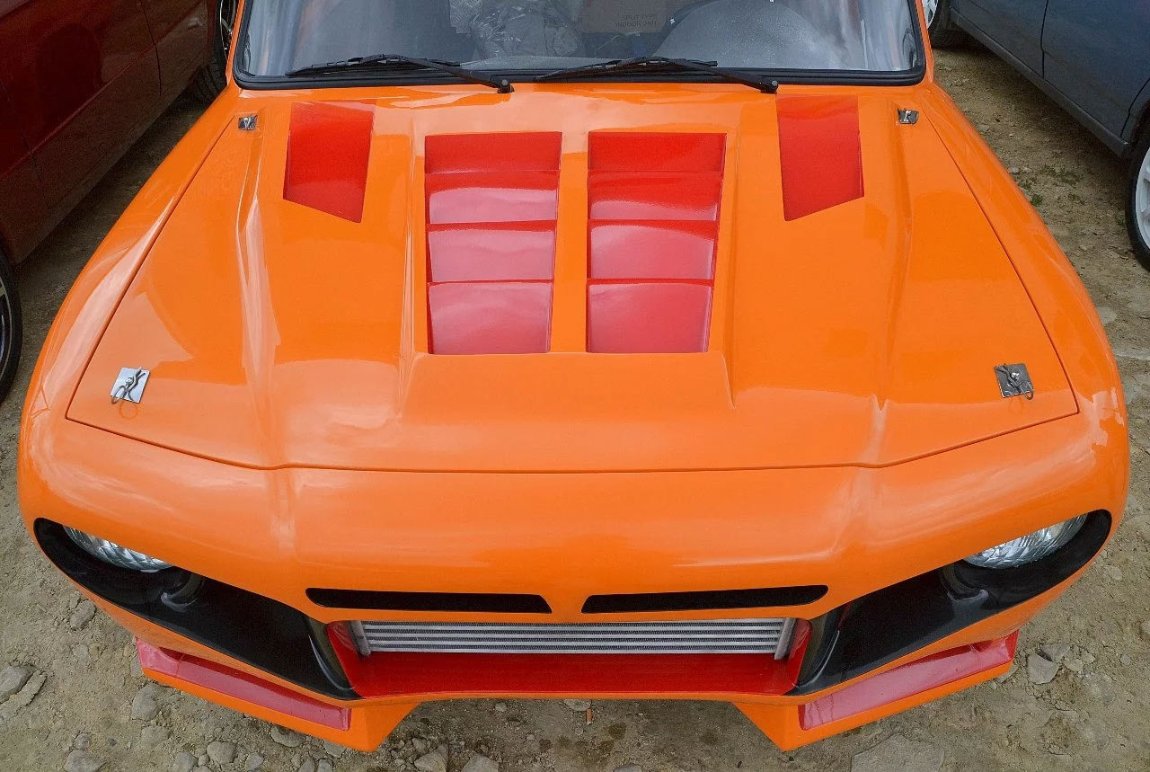 Megérte 3,5 milliót locsolni erre a tuning-Ladára? 2