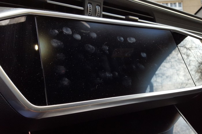 Megállt a Kőbányai üvege a melósok kezében 8