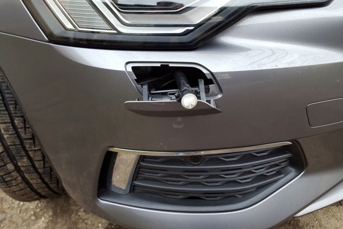 Megállt a Kőbányai üvege a melósok kezében 13