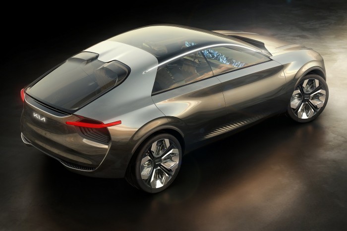 Felrúgja a szedángyártás szabályait a Kia 6 | Vezess Felrúgja a szedángyártás szabályait a Kia 6