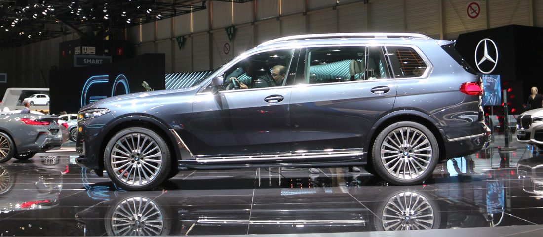 Sorba kell állni itthon a BMW luxusterepjárójáért