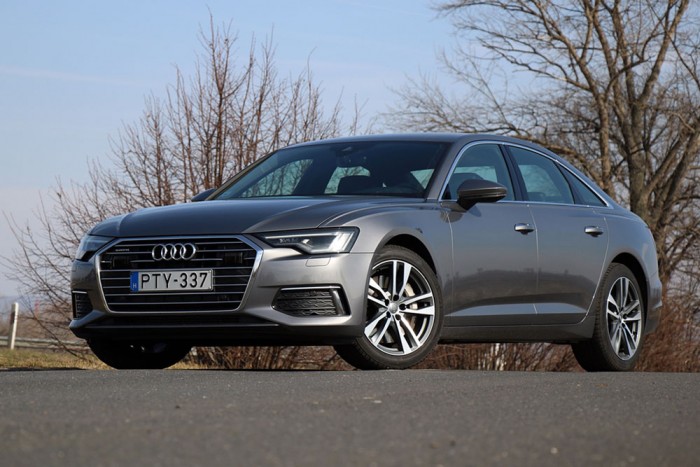 Megállt a Kőbányai üvege a melósok kezében 6