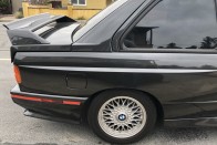 Nem tökéletes, de még így is értékes az első M3-as BMW 18