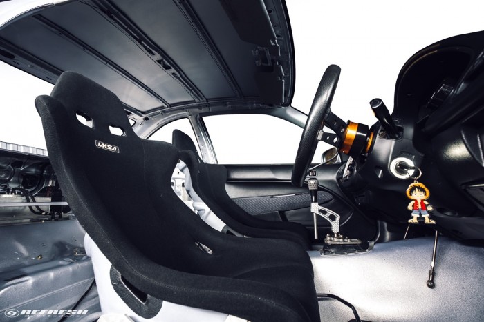 Alaposan rendet raktak ebben a Honda Civicben 6