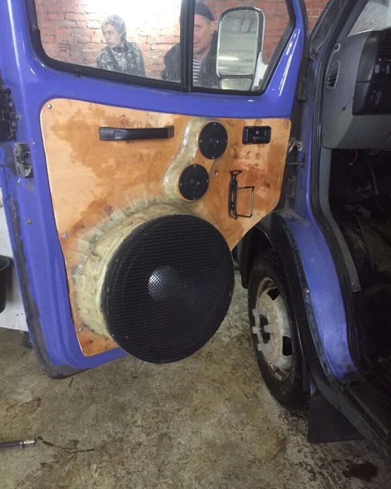 16 eddig nem látott sírva röhögős fotó a műhelypokolból 10