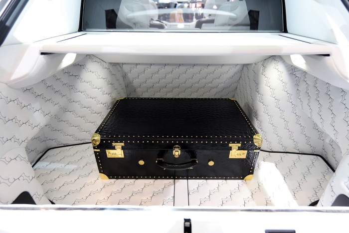 Meteoritszelet már van, elektromos hajtás még nincs a Rolls-Royce-ban 6