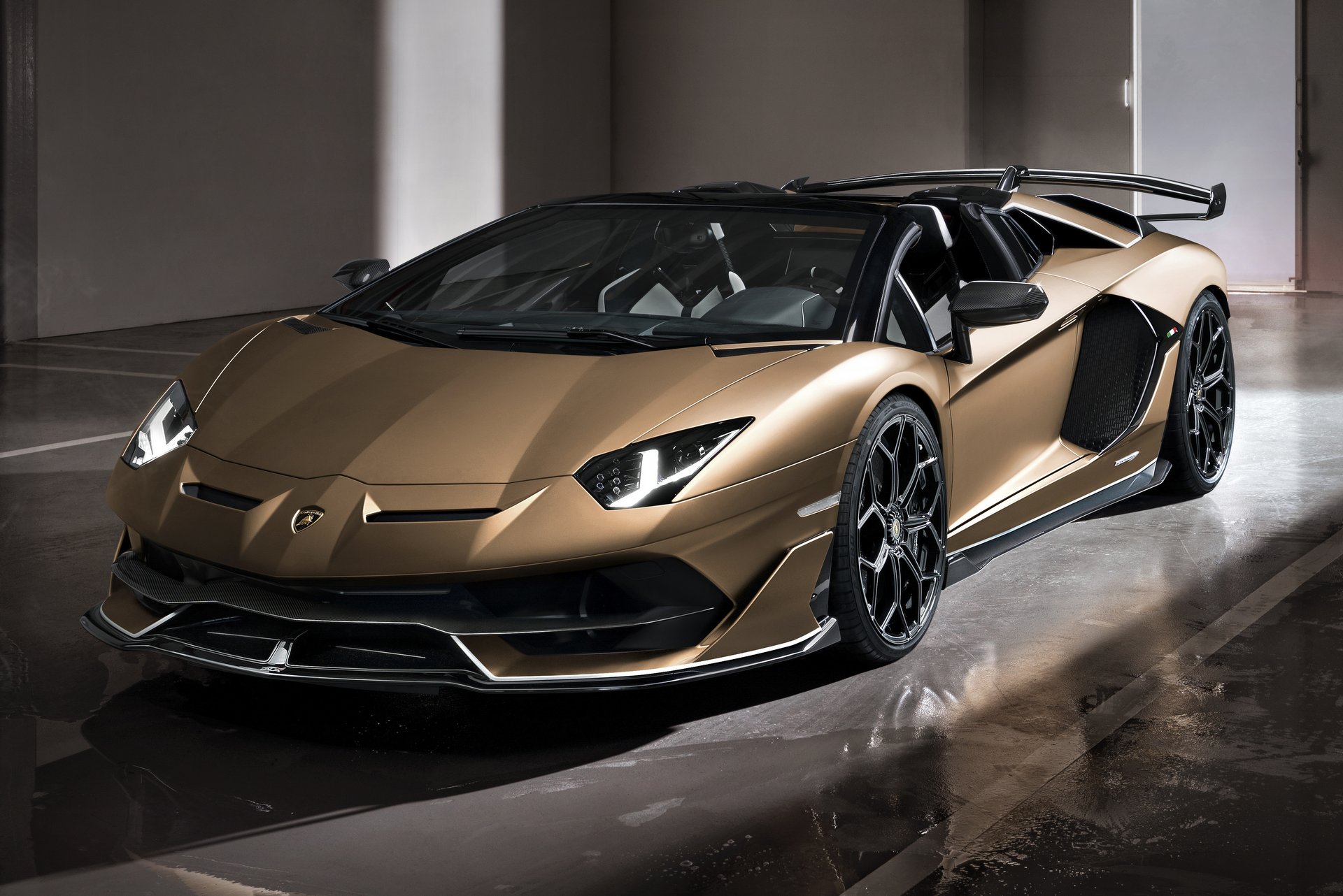 Roadsterként is félelmetes a csúcs-Lamborghini 7