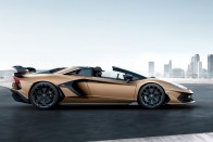 Roadsterként is félelmetes a csúcs-Lamborghini 45