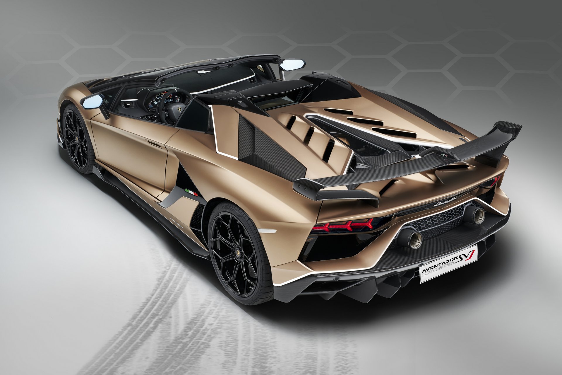 Roadsterként is félelmetes a csúcs-Lamborghini 25