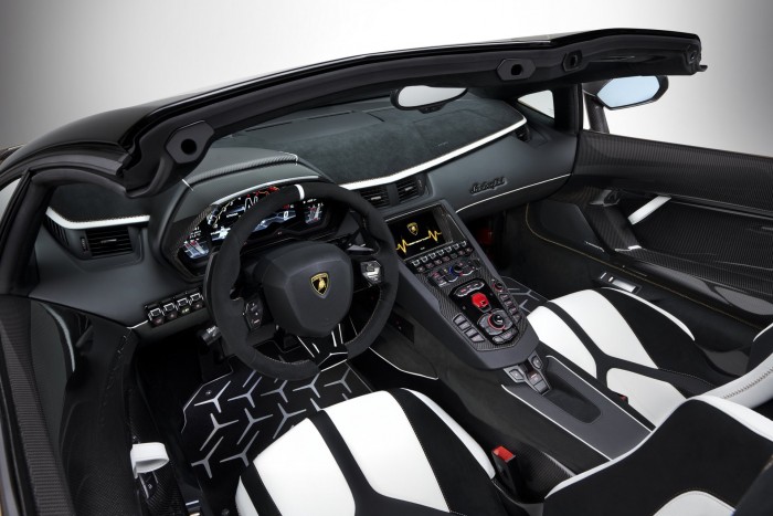 Roadsterként is félelmetes a csúcs-Lamborghini 11 Roadsterként is félelmetes a csúcs-Lamborghini 11