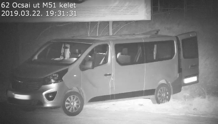 Szemét dolgot művelt két budapesti autós, szerencsére a térfigyelő elkapta őket 1