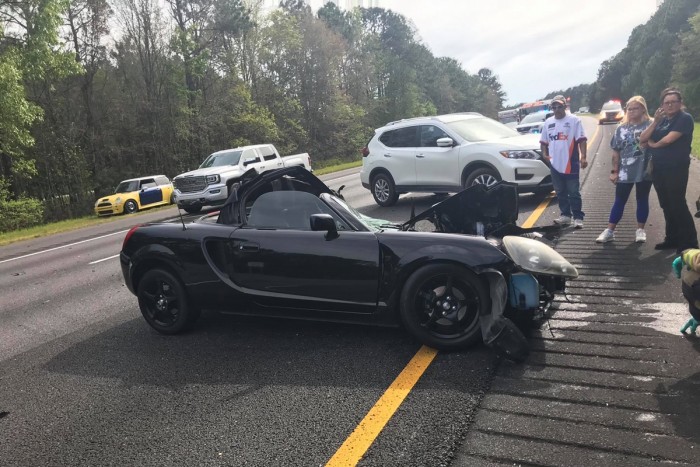 Hihetetlen, hogy ebből élve kiszállt a baleset után 3