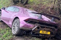 Árokban felejtette a Lamborghinit a milliomos 9