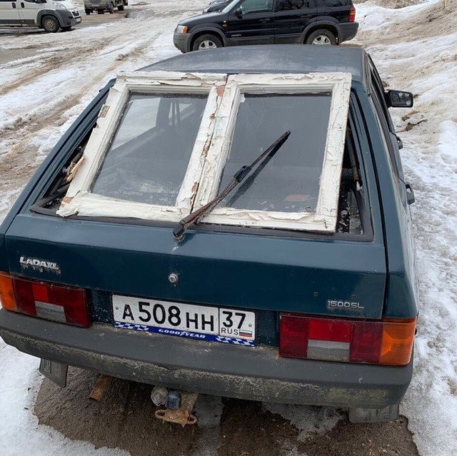 16 friss sírva röhögős fotó a műhelypokolból 16