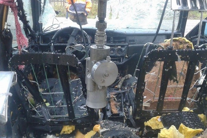 A mosós srác picit megrémült, amikor meglátta, mi van a nő autójában 1