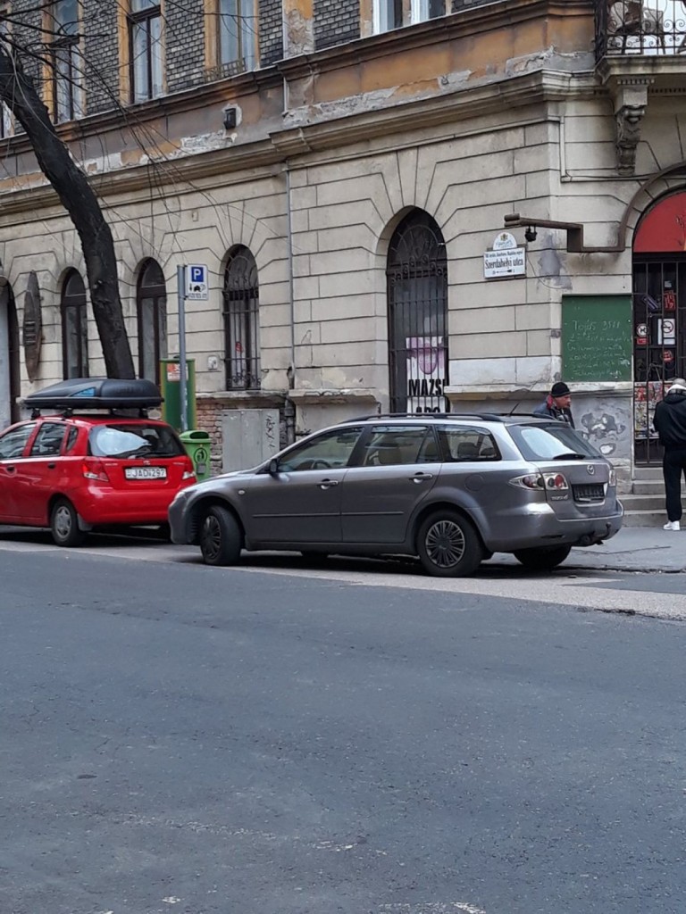 A budapesti twitterező ezzel a fotóval úgy elhallgattatta a rendőrséget, hogy azóta sem tudtak megszólalni 1 | Vezess A budapesti twitterező ezzel a fotóval úgy elhallgattatta a rendőrséget, hogy azóta sem tudtak megszólalni 1