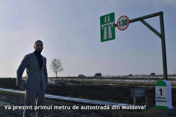 Saját pénzéből épített egy méter autópályát