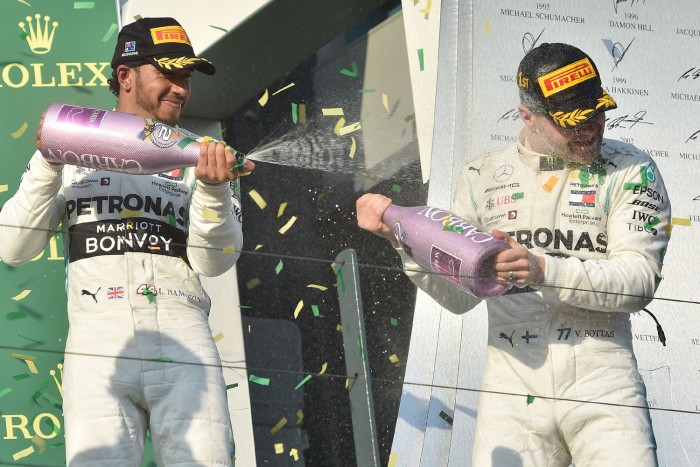 F1: Puff, nagy pofon a Ferrarinak! 1 | Vezess F1: Puff, nagy pofon a Ferrarinak! 1