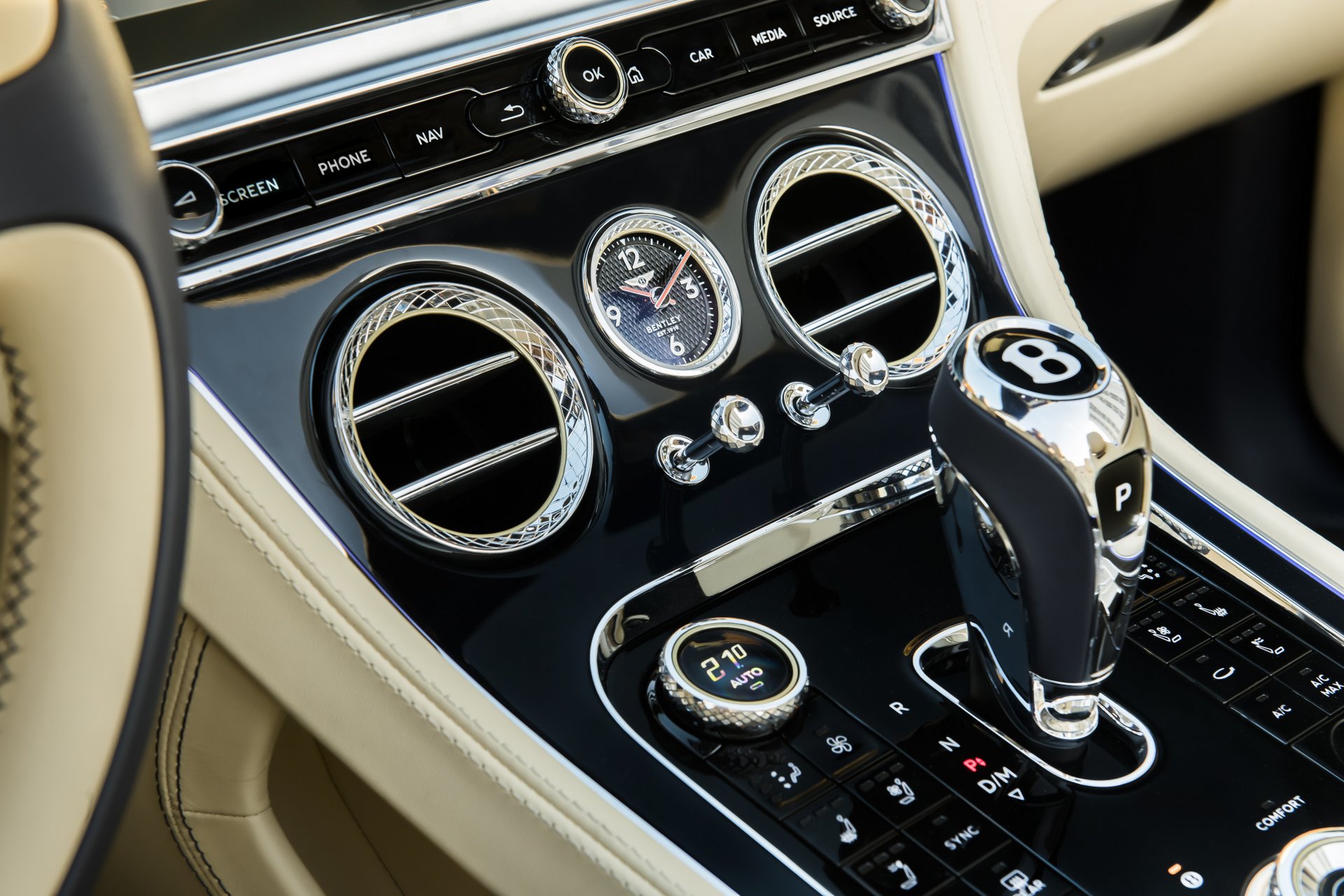 Új motort kap a Bentley Continental GT V8 7