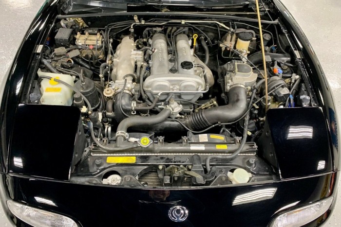 26 év alatt 15 ezer kilométert futott ez a ritka MX-5-ös 7 | Vezess 26 év alatt 15 ezer kilométert futott ez a ritka MX-5-ös 7