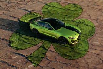 Menő zölddel ünnepli Szent Patrik napját a Ford Mustang
