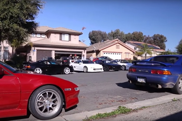 Itt az ember, aki nem érte be egy Toyota MR-2-essel