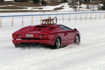 Bitang és legendás verdák csapatják a jégen