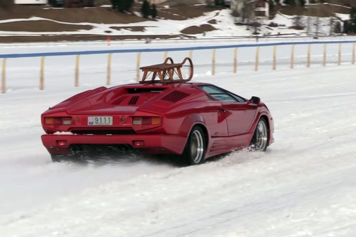 Bitang és legendás verdák csapatják a jégen