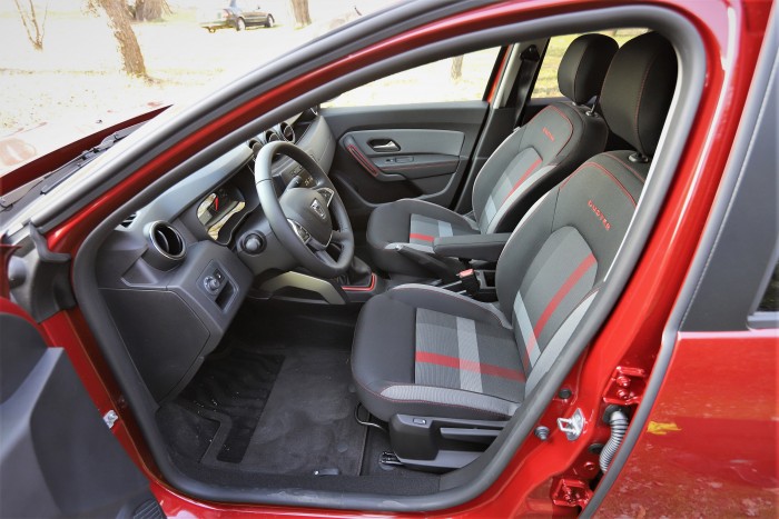 Itt a drága Dacia: Dacia Duster Techroad teszt 10