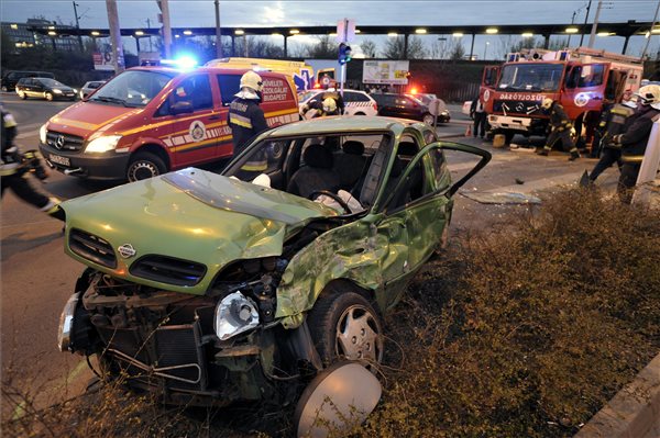 Fotókon a budapesti tűzoltóbaleset 1