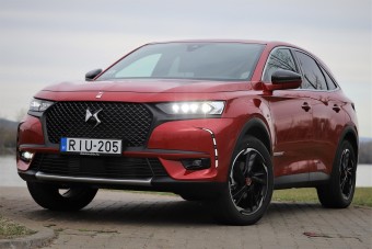 Citroën, de nagyon másként: DS 7 Crossback teszt