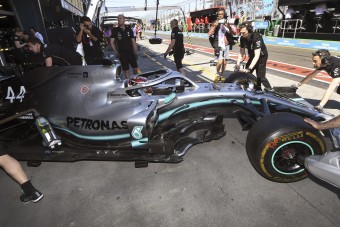 F1: Agyonvert mindenkit a Mercedes
