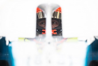 F1: Borzasztó helyzetben a Williams