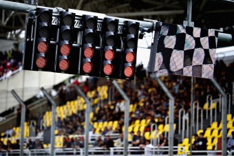 F1: Megoldódott a rajtlámpák problémája