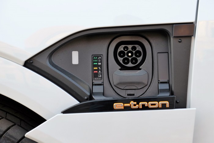 Igazi, elektromos luxus: Audi e-tron 55 quattro 2 Igazi, elektromos luxus: Audi e-tron 55 quattro 2