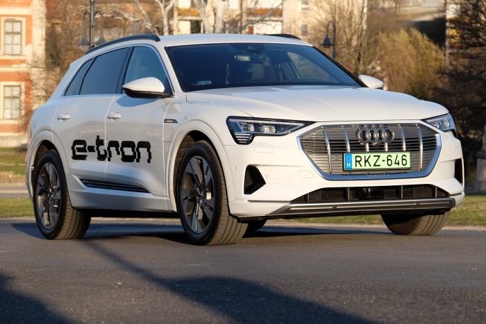 Igazi, elektromos luxus: Audi e-tron 55 quattro 6 Igazi, elektromos luxus: Audi e-tron 55 quattro 6